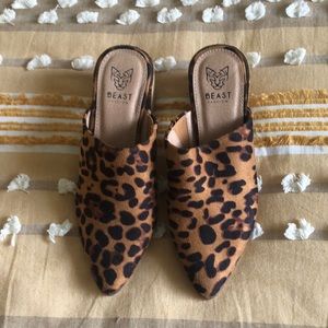 Cheetah Breast Fashion Mules size 7